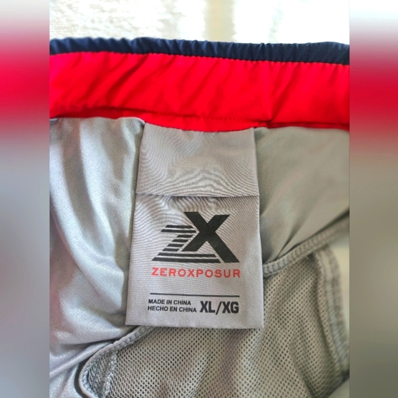 ZeroXposur Mens Red White And Blue Board Shorts Swimwear XL - Picture 3 of 8